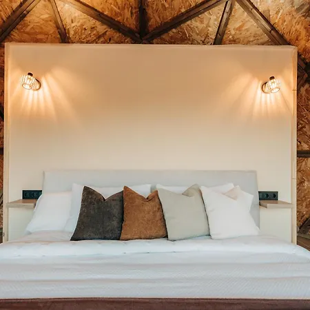 キャンプ場 El Moli Glamping *