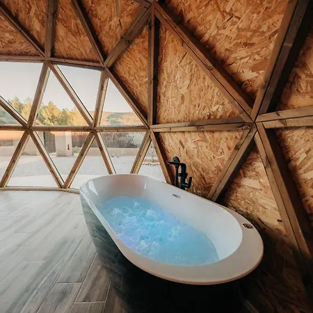 El Moli Glamping Escapada Romantica Kemping