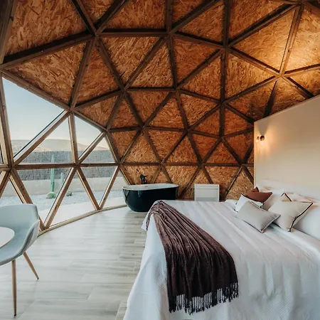 Camping El Moli Glamping Escapada Romantica Adzaneta