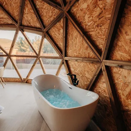 El Moli Glamping Escapada Romantica Adzaneta